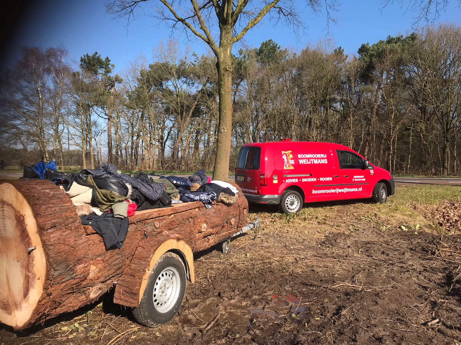 Caddy 4Motion in Weijtmans rood