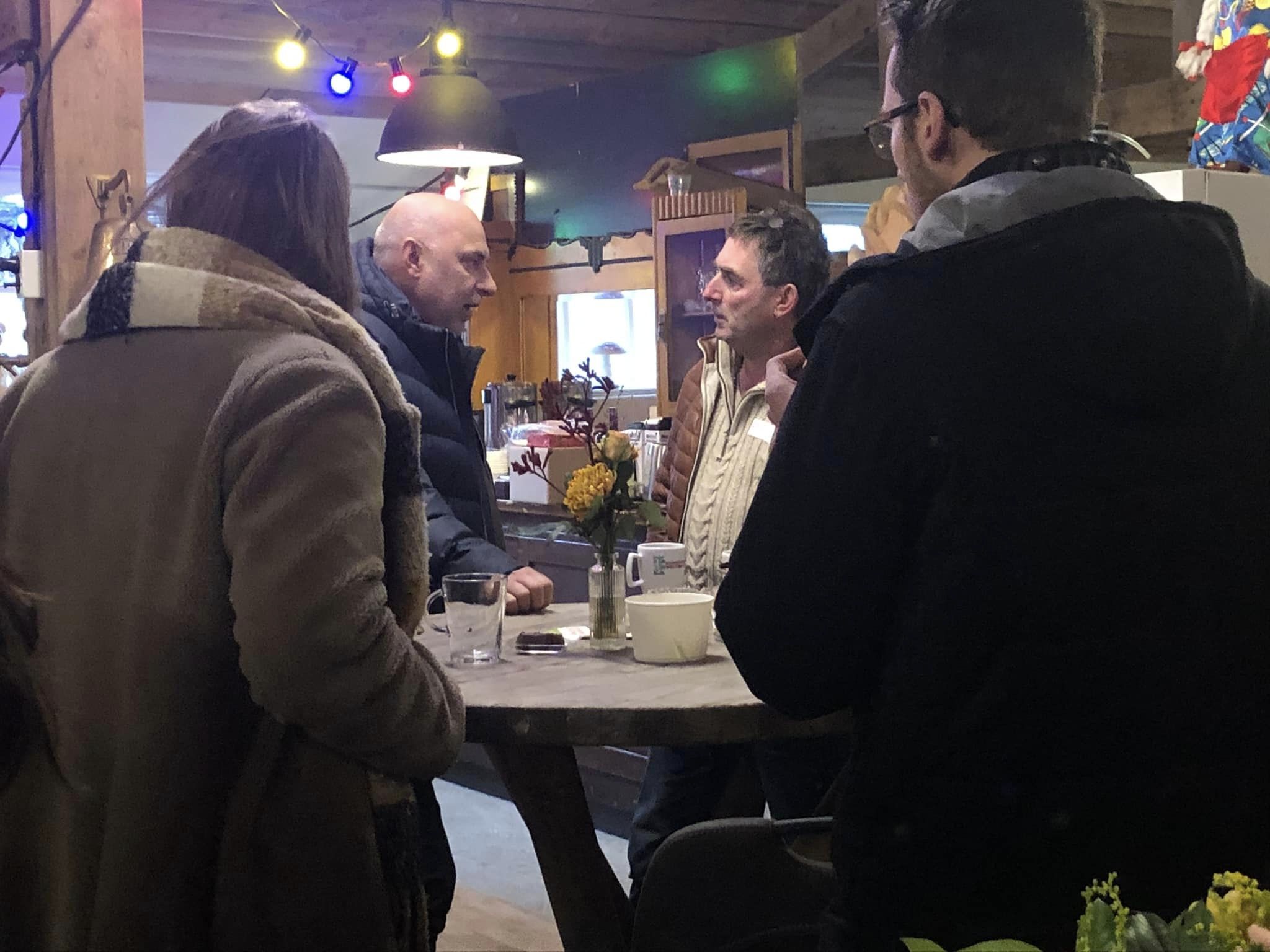 Leden AVIH op bezoek