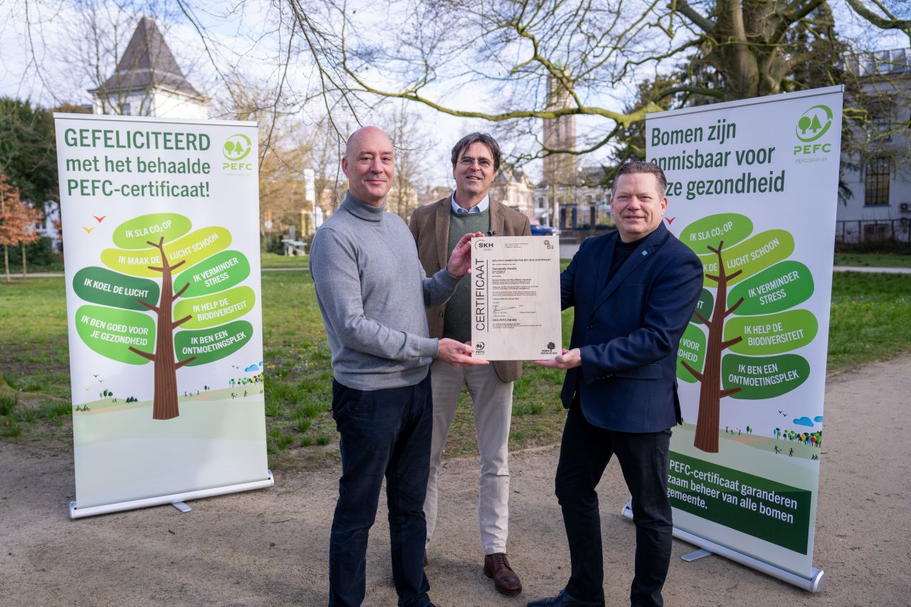 Mijlpaal: PEFC certificering voor Zwolse stadsbomen